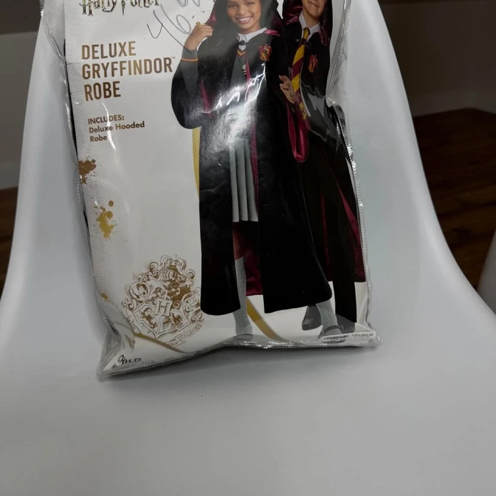 Harry Potter Deluxe Gryffindor Robe Costume + Tie & Glasses Set
